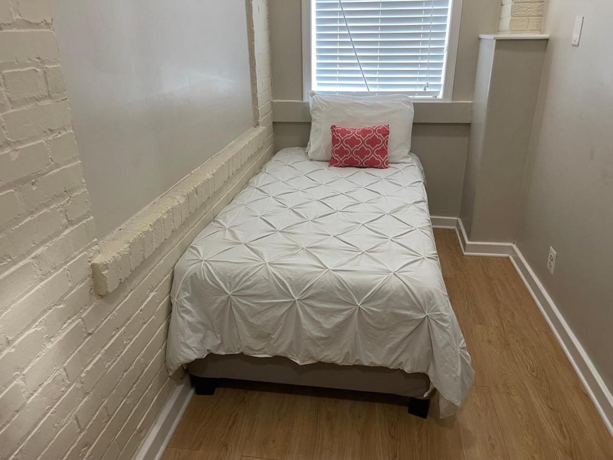 The Gray Corner House By Gallaudet 3 Bedroom 2 Ba Washington Exterior foto